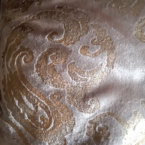 Tree Skirt - Picture 2 of 9